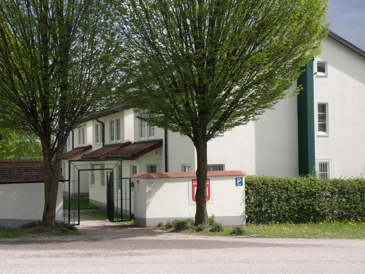 Hotel Sommerhaus Am Internats-Campus Бад Леонфелден Екстериор снимка
